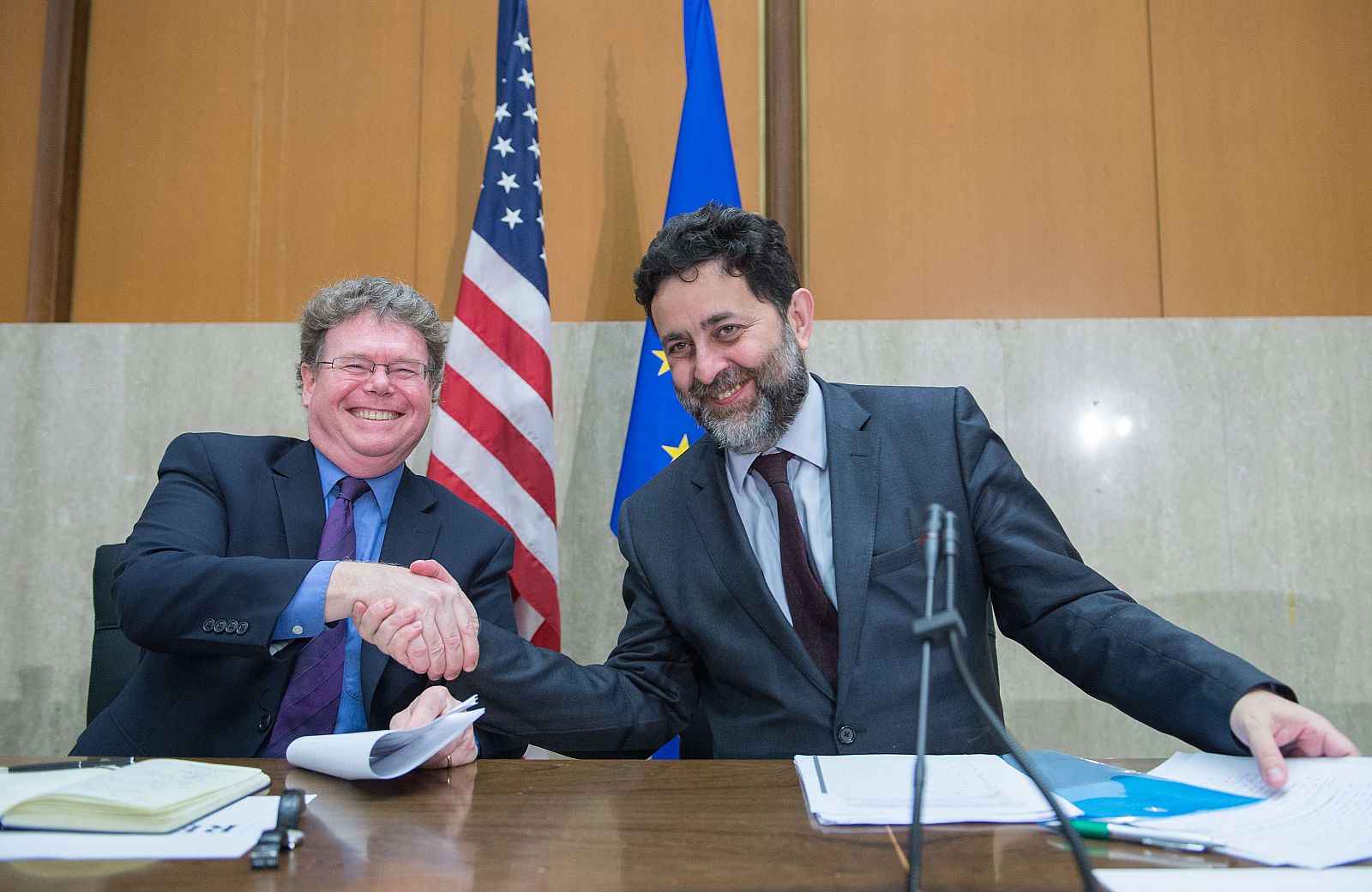 Ignacio García-Bercero, jefe negociador europeo, junto a Dan Mullaney, representante de EE.UU.