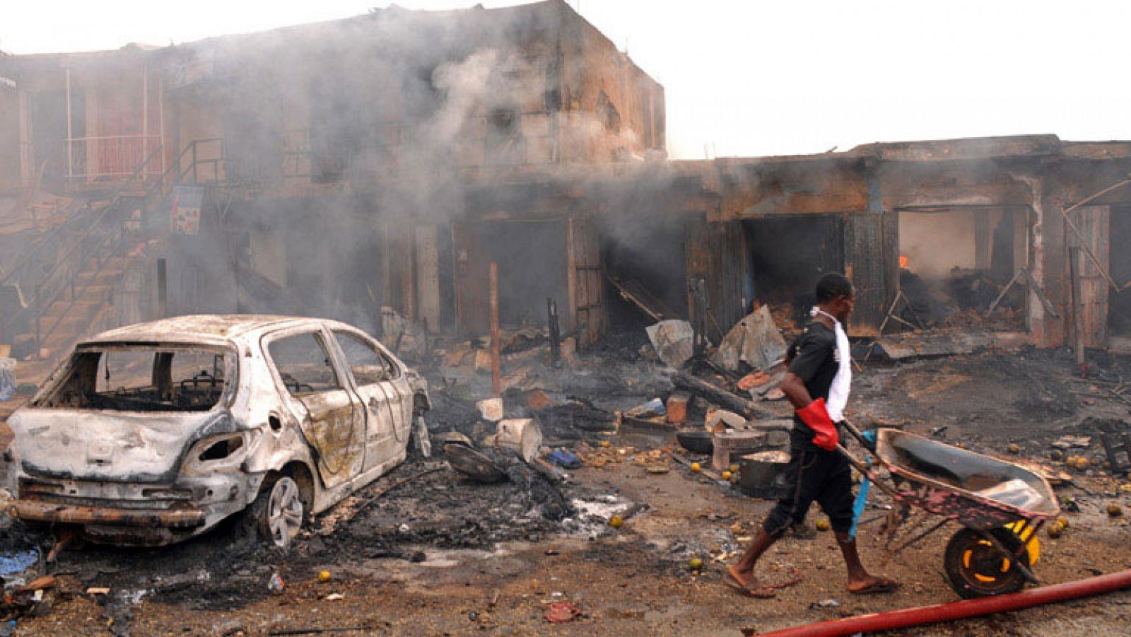 Foto de archivo del doble atentado cometido el martes en la ciudad nigeriana de Jos, en el que murieron 118 personas.