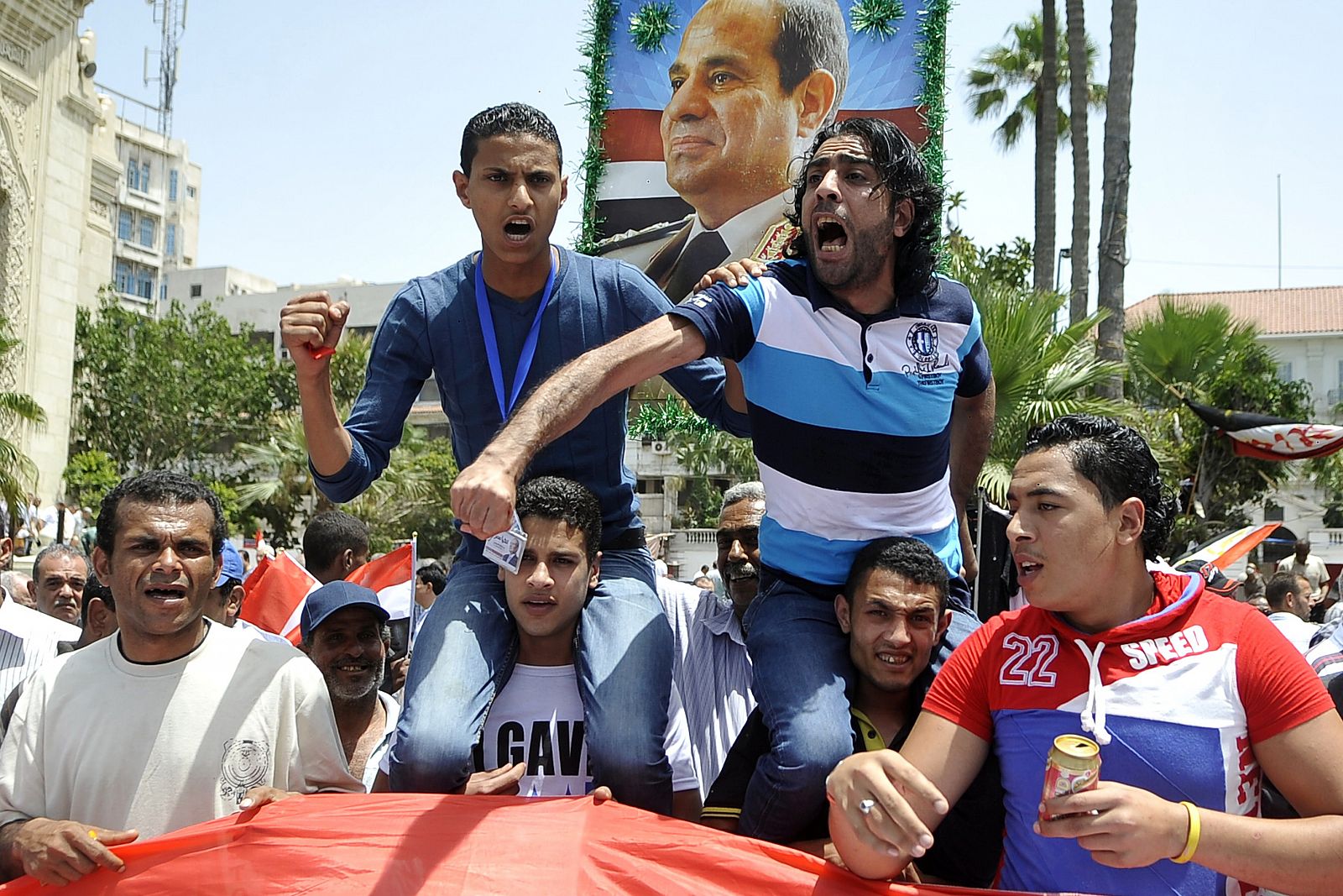 Fotografía de archivo de los partidarios de Abdel Fattah al Sisi