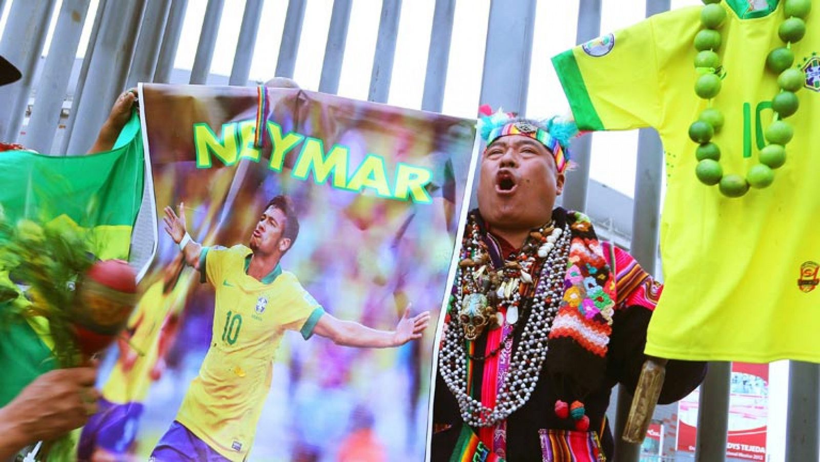 Rito chamánico en favor de Neymar, estrella de Brasil