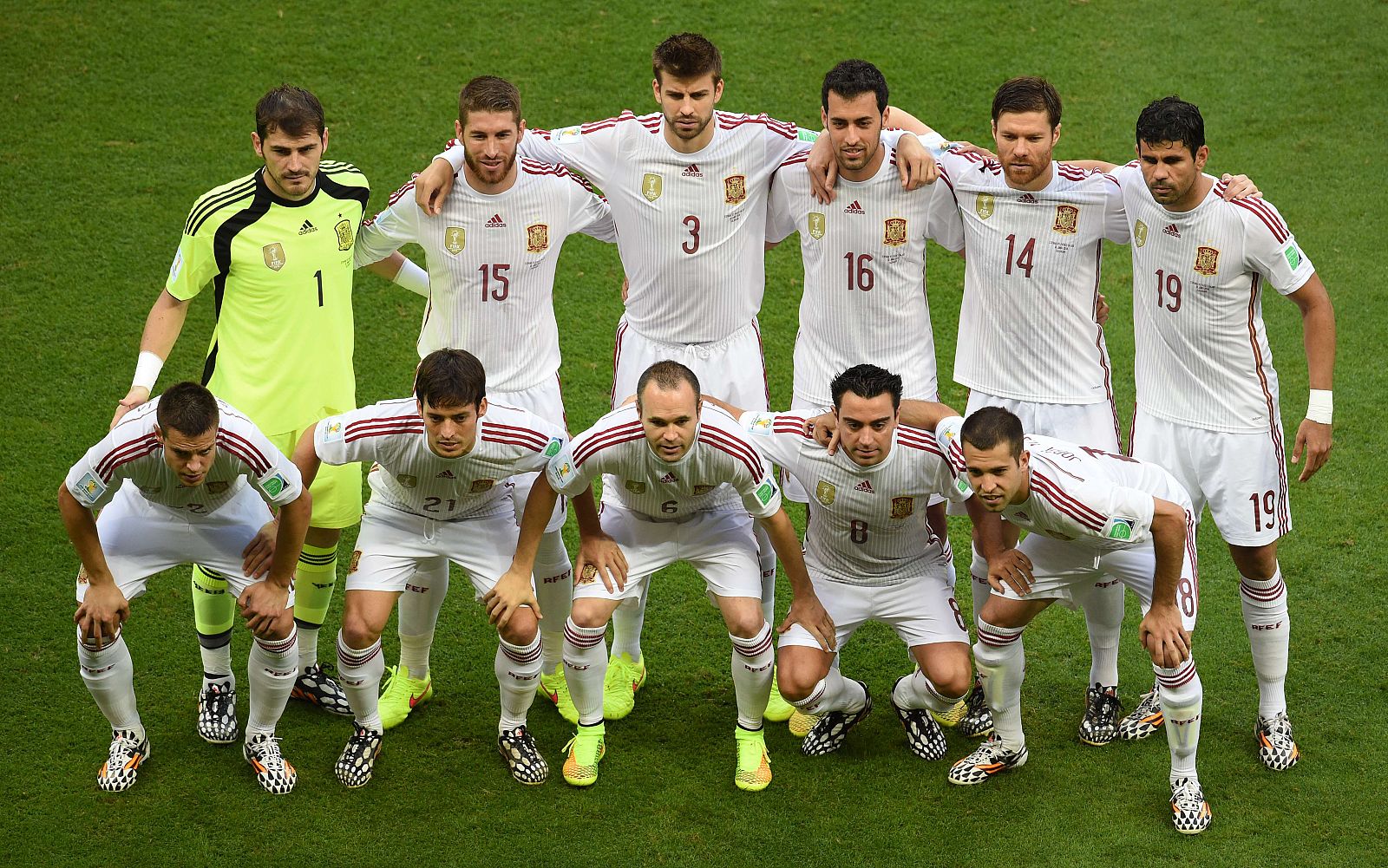 El once inicial de la selección española, justo antes de comenzar el encuentro contra Holanda.