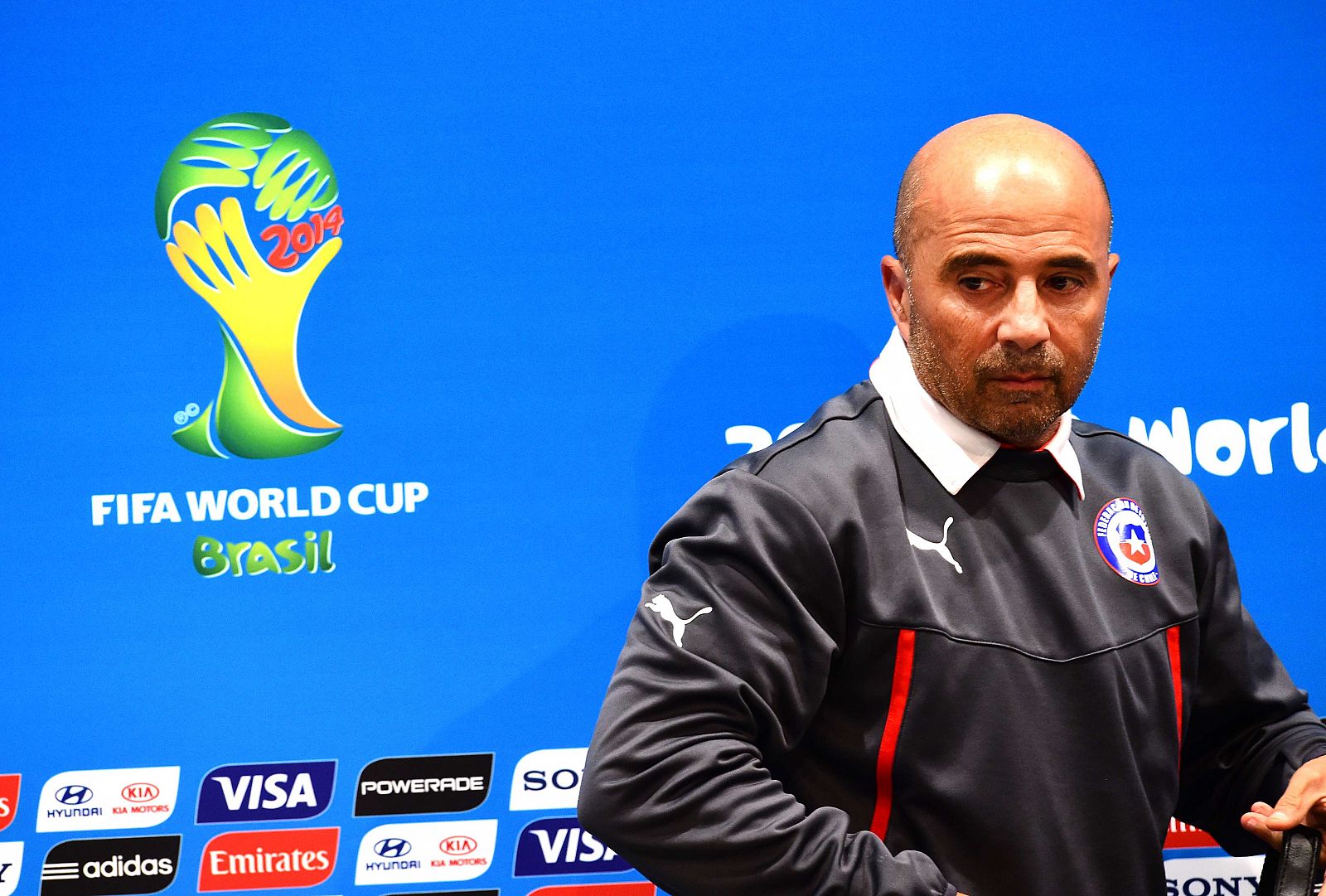 Imagen del entrenador chileno Jorge Sampaoli en la rueda de prensa.