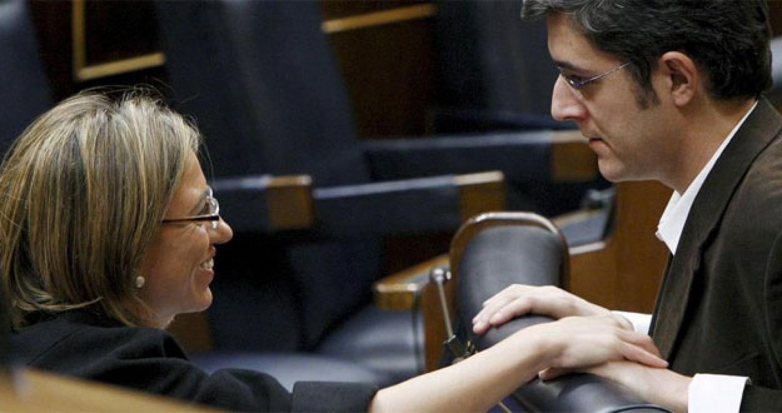 Carme Chacón y Eduardo Madina, en una foto de archivo en el Congreso