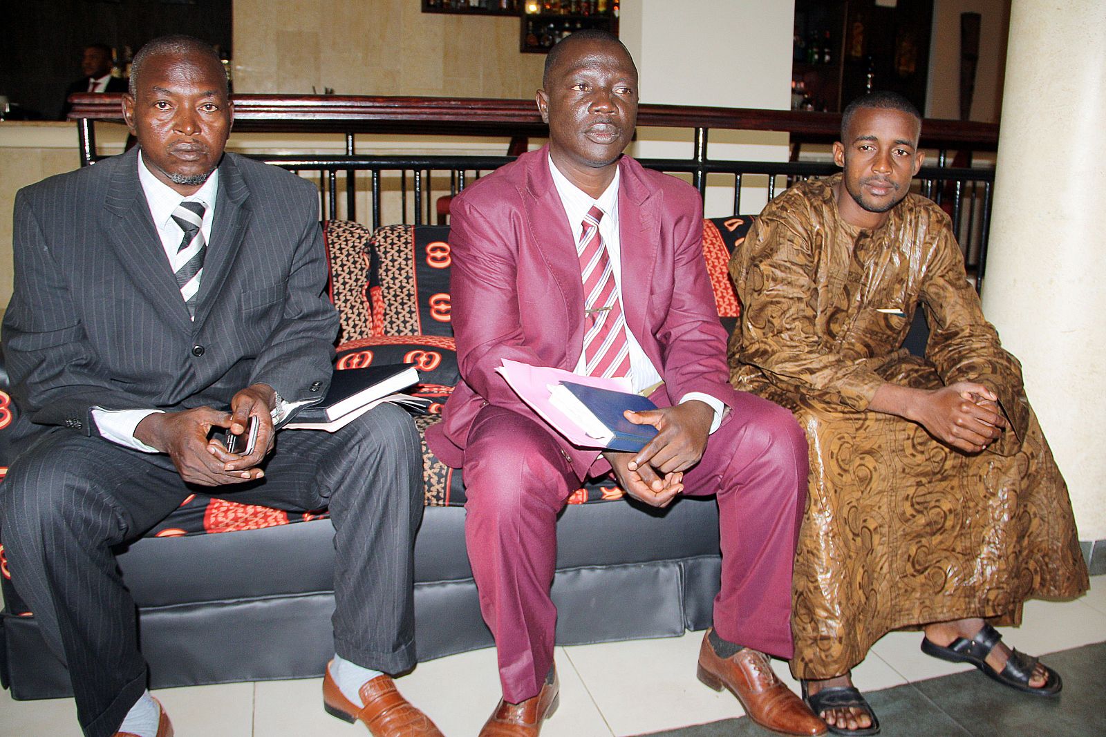 Exlíderes de Seleka, el general Amahat Faya Abdoulaye, el teniente Younouss Ngabdia, y el capitán Amahat Nedjad Ibrahim, en un hotel en Brazzaville