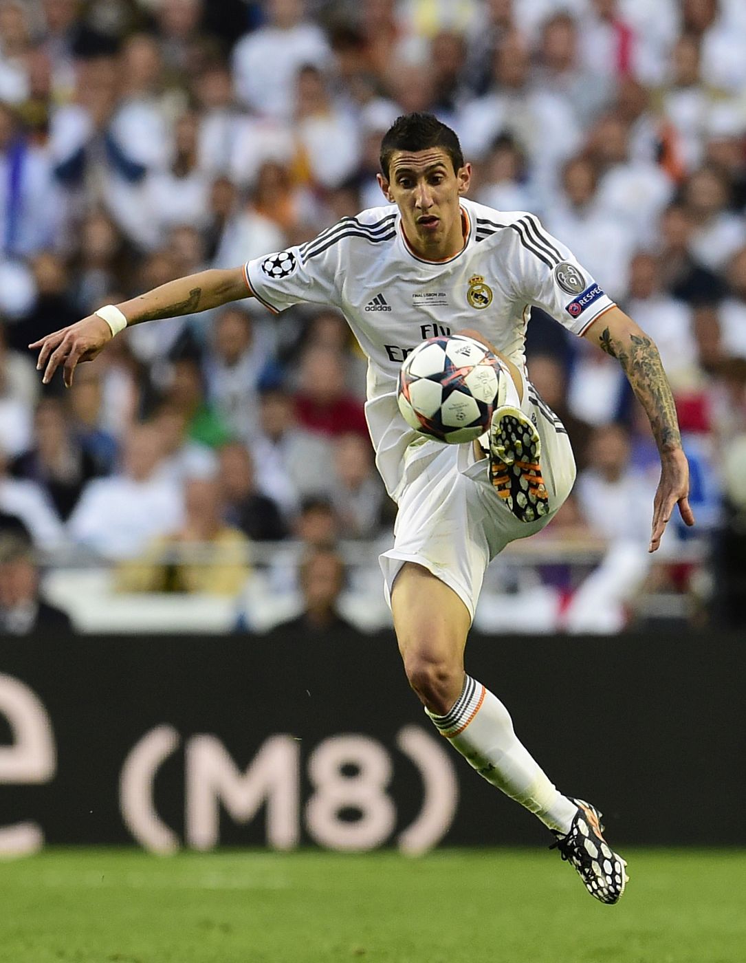 El centrocampista argentino Ángel di María abandona el Real Madrid para fichar por el Manchester United.