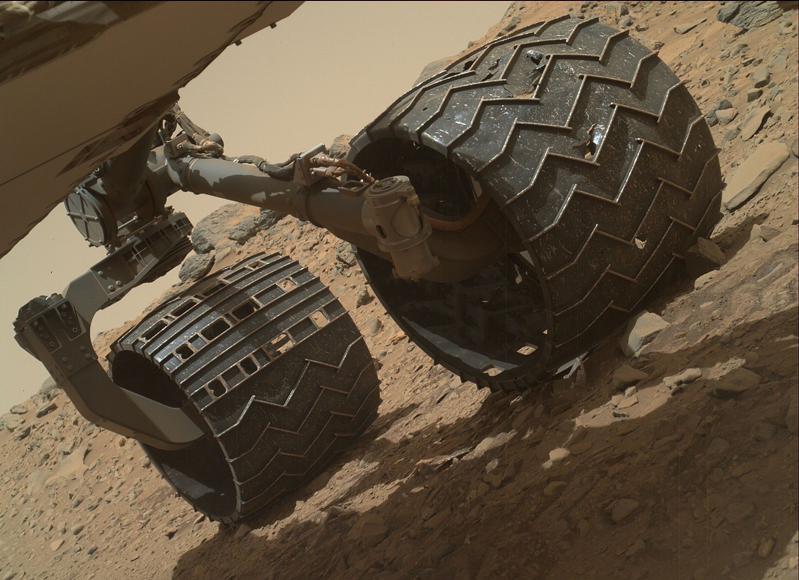 Imagen facilitada por la NASA del rover Curiosity en Marte
