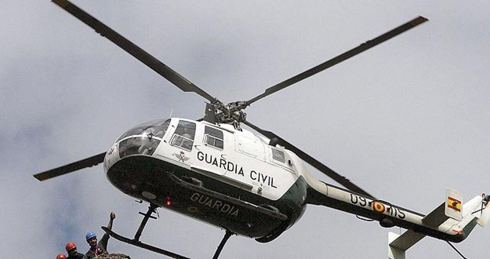 Fotografía de archivo de un helicóptero de rescate de la Guardia Civil.