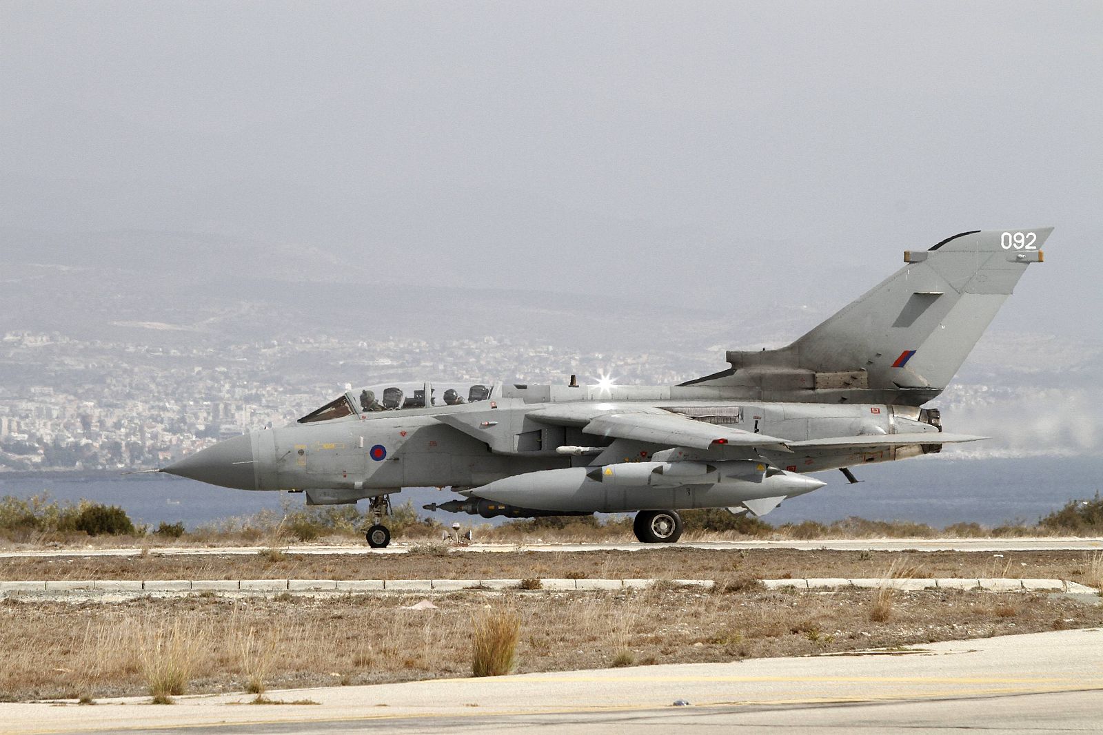 Uno de los dos aparatos 'Tornado' despega de la base área de Akrotiri, en Chipre.