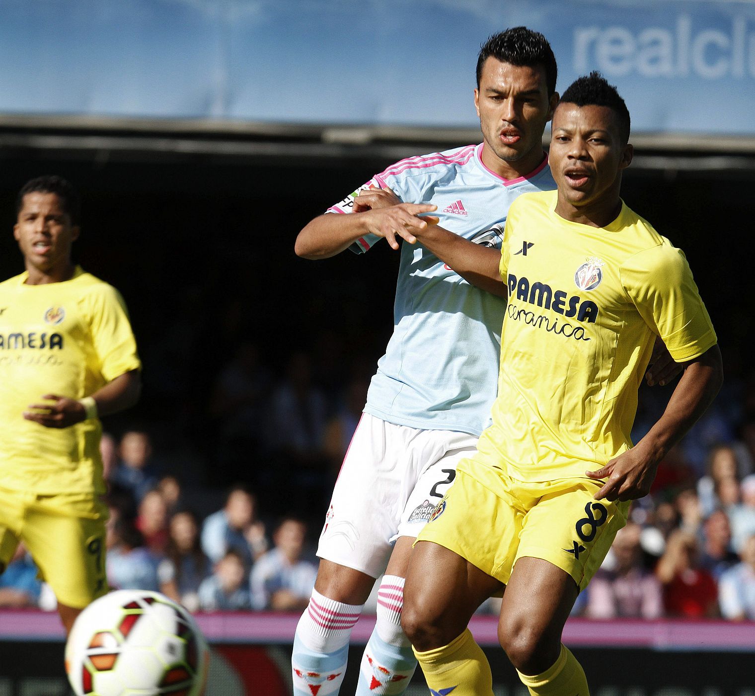 Uche, delantero del Villarreal, que militó en el Zaragoza en 2011