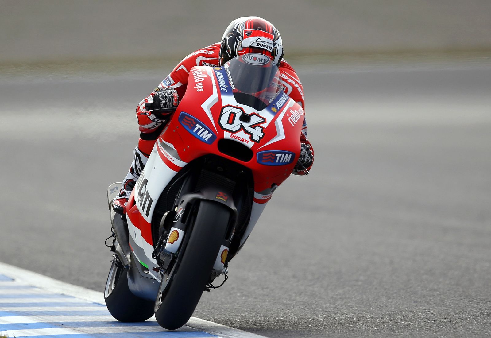 Dovizioso, en su Ducati en los entrenamientos del GP de Japón.