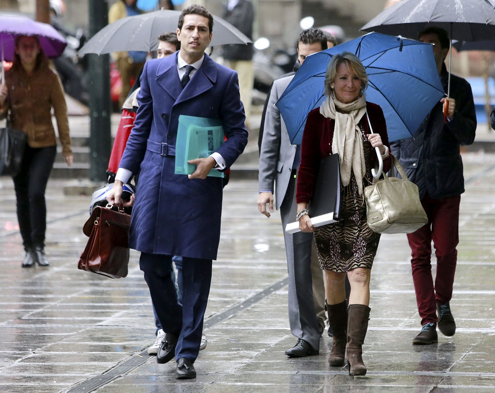 La presidenta del PP de Madrid, Esperanza Aguirre, a su llegada a los Juzgados de lo Social de Madrid, el pasado 14 de octubre.