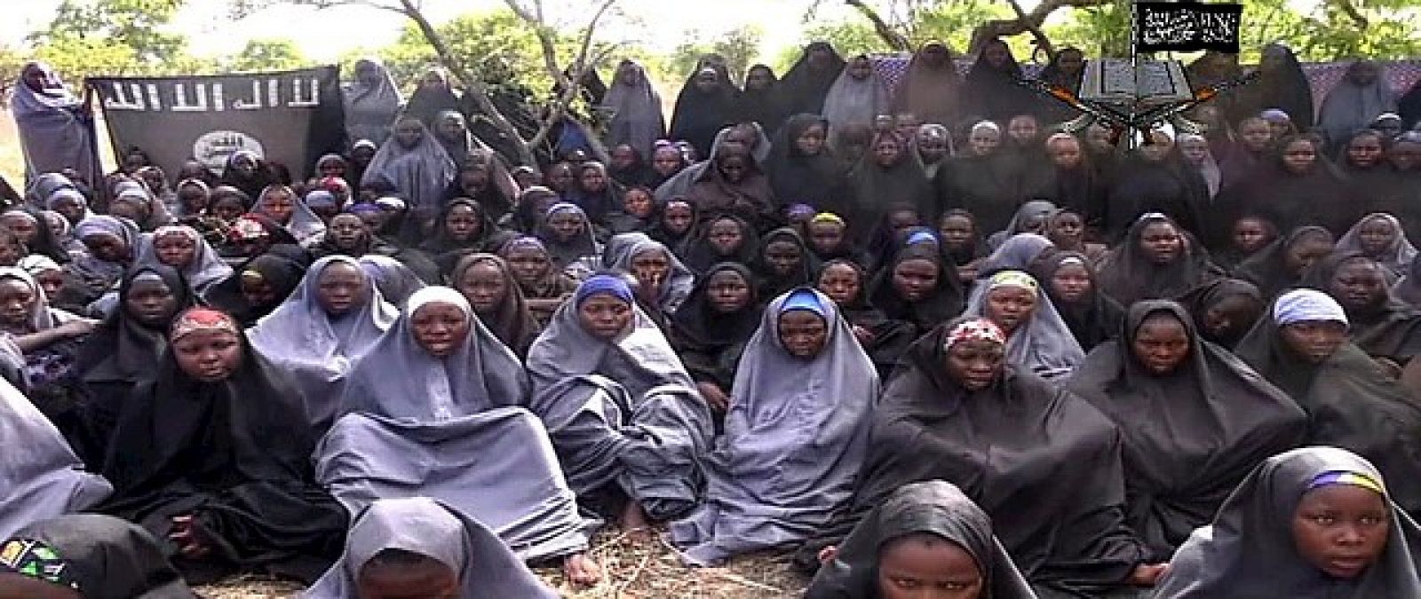 Imagen difundida por el grupo islamista Boko Haram de las 200 niñas secuestradas en Chibok, Nigeria.