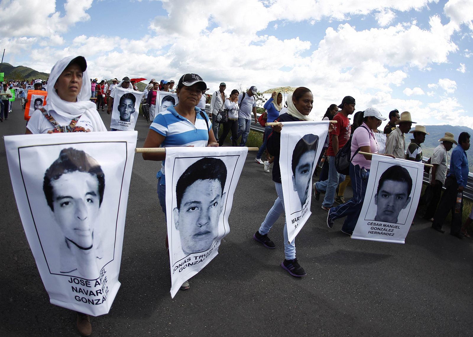 Protesta por la desaparición de los estudiantes de Ayotzinapa en Chilpancingo, capital del estado mexicano de Guerrero