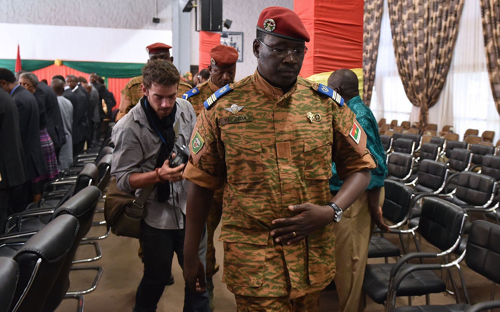 El líder del Ejército de Burkina Faso, el Teniente Coronel Isaac Zida