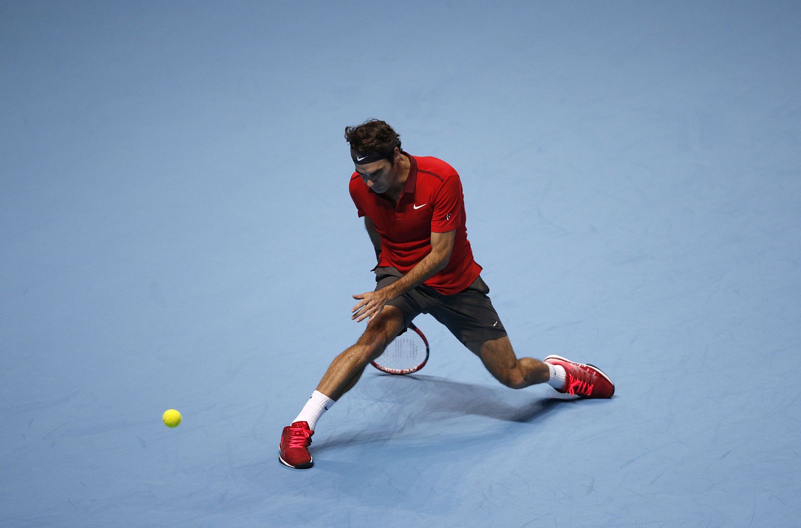 Imagen del tenista suizo Roger Federer durante el partido.