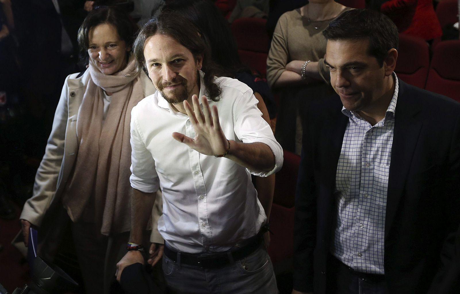El líder de Podemos, Pablo Iglesias (c)