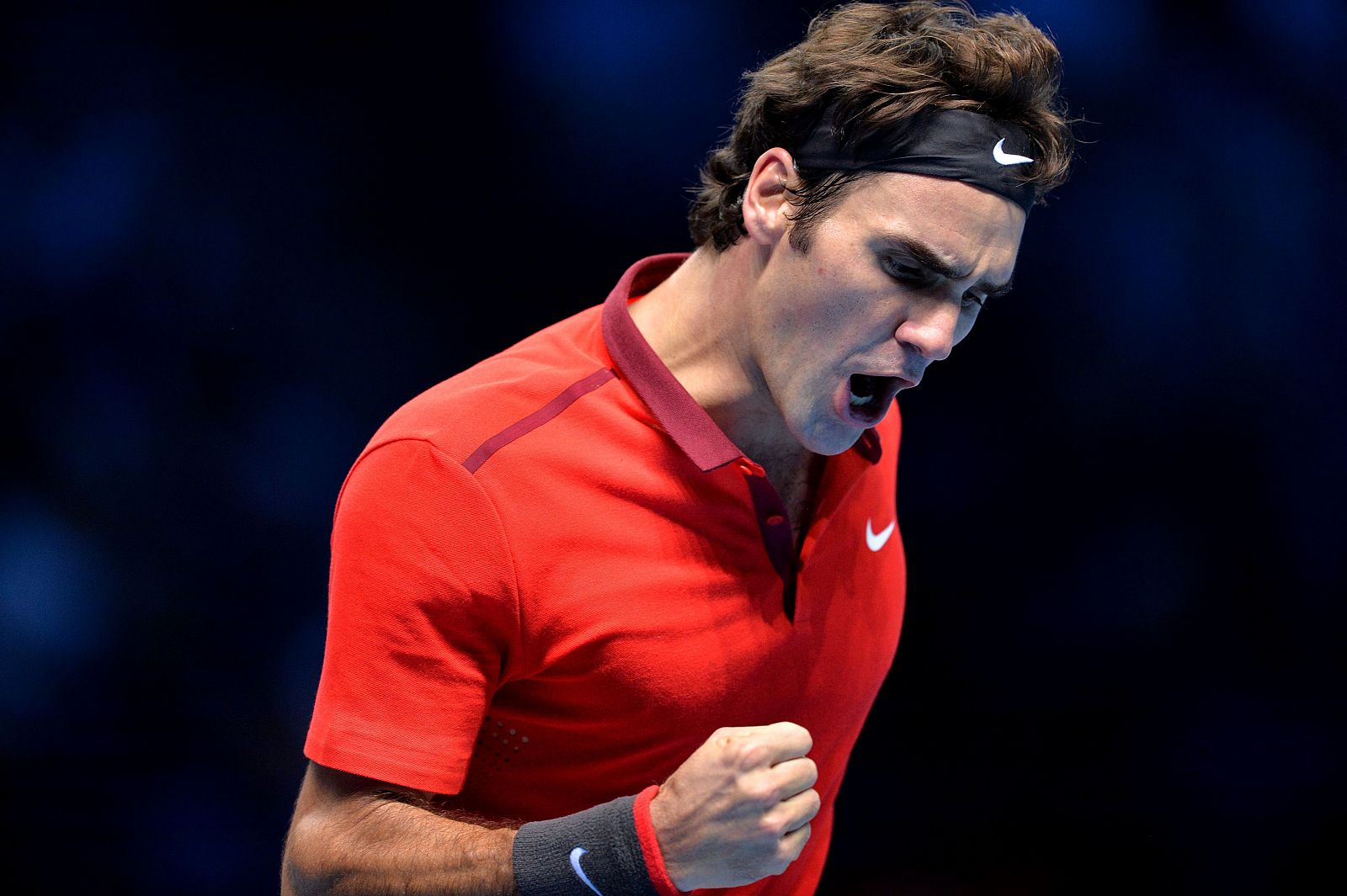 El suizo Roger Federer celebra un punto durante el partido.