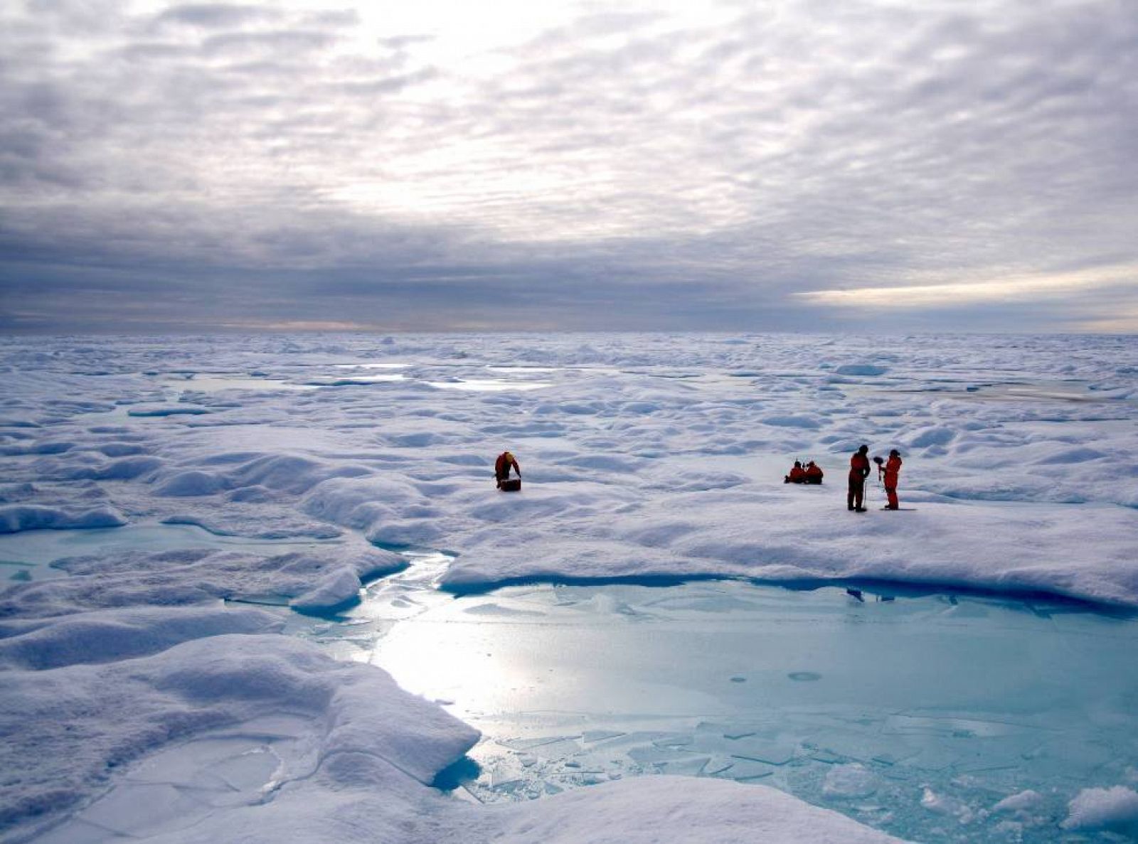 Miembros del equipo de investigación en el Ártico.