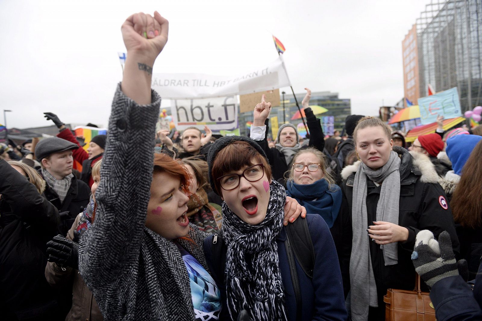 Celebraciones en Helsinki tras la legalización del matrimonio homosexual.