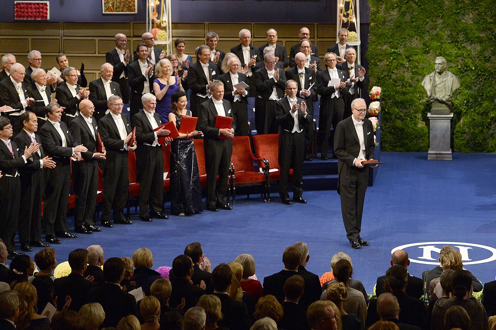 Patrick Modiano recibe el Nobel de Literatura