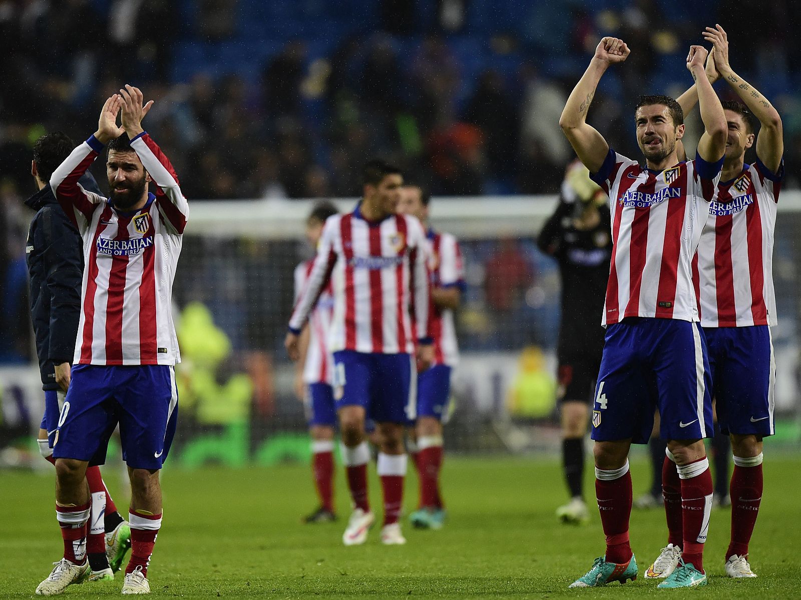 Los jugadores del Atlético celebran su pase a cuartos de Copa.