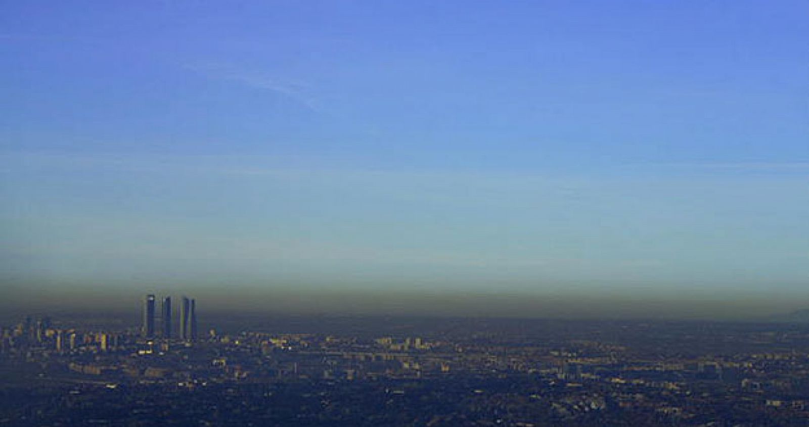 Imagen de la "boina" de contaminación de Madrid