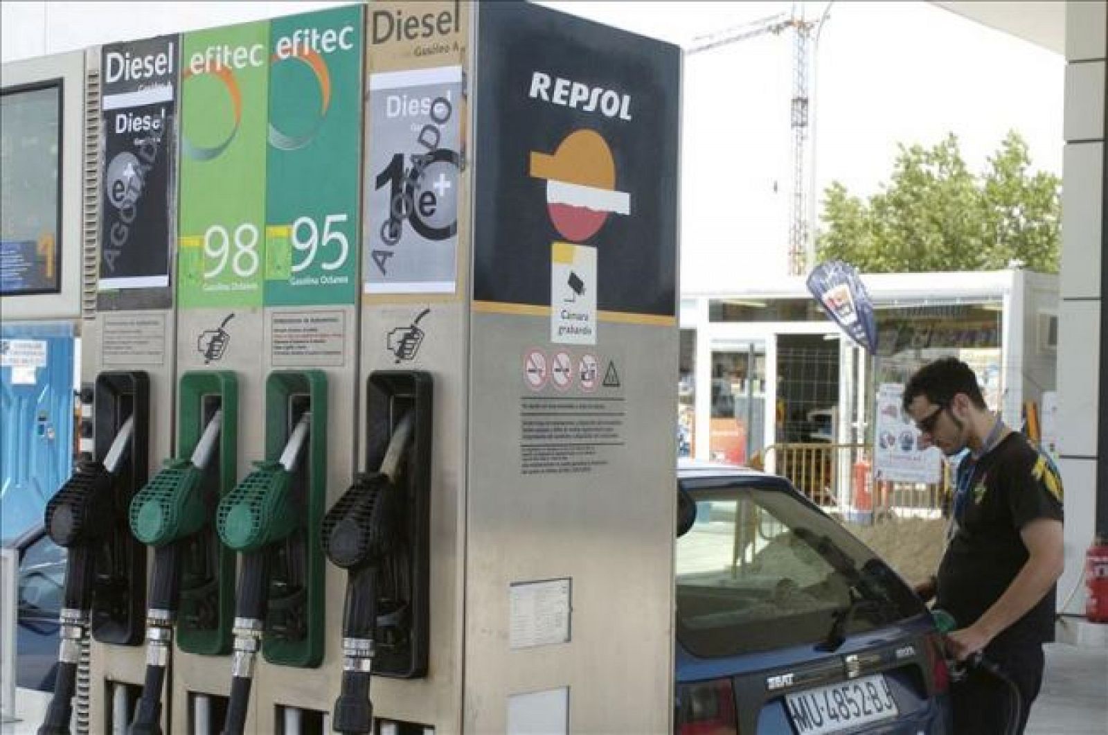 Surtidor de carburantes de una gasolinera