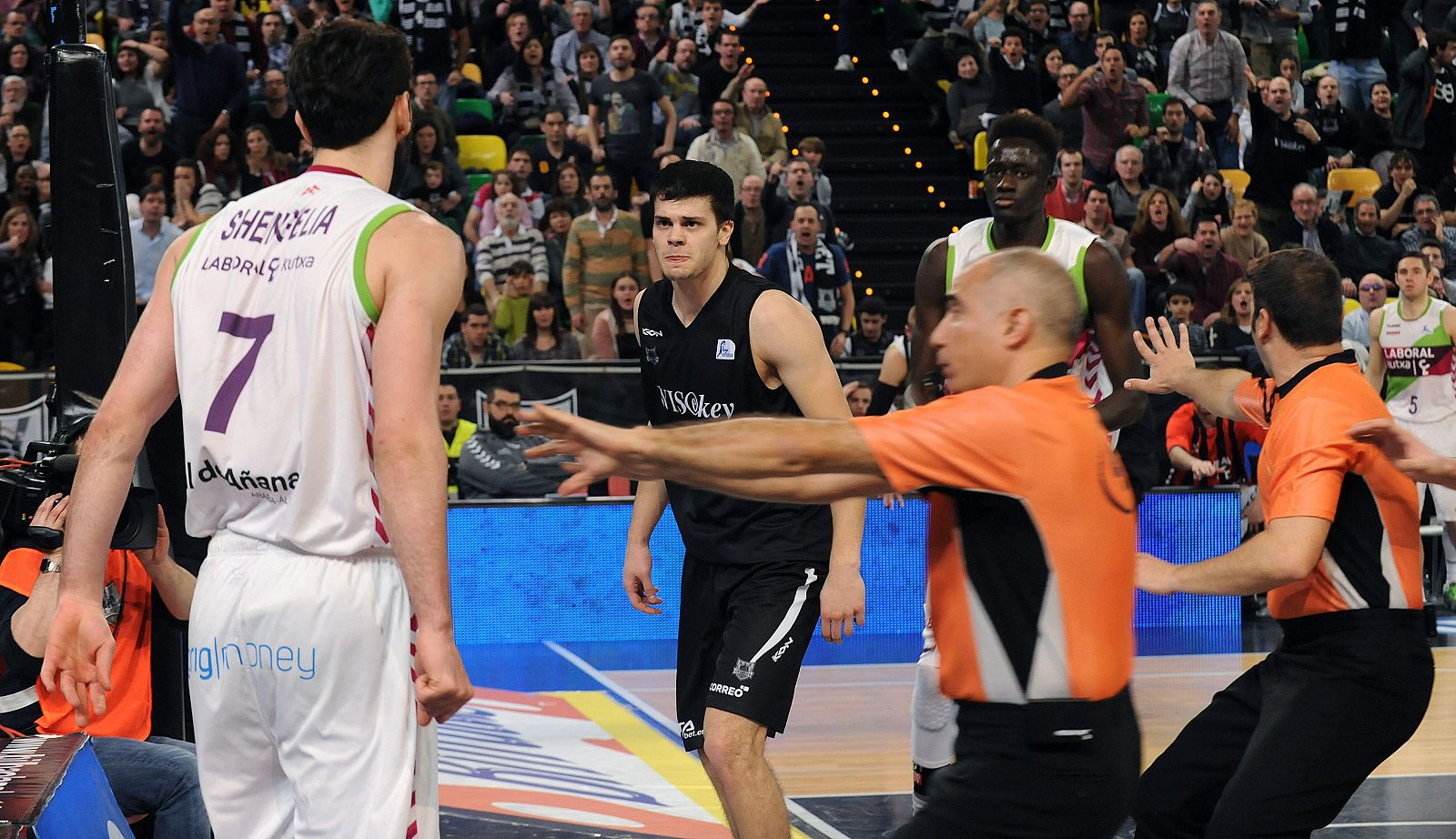 LABORAL KUTXA BASKONIA - BILBAO BASKE