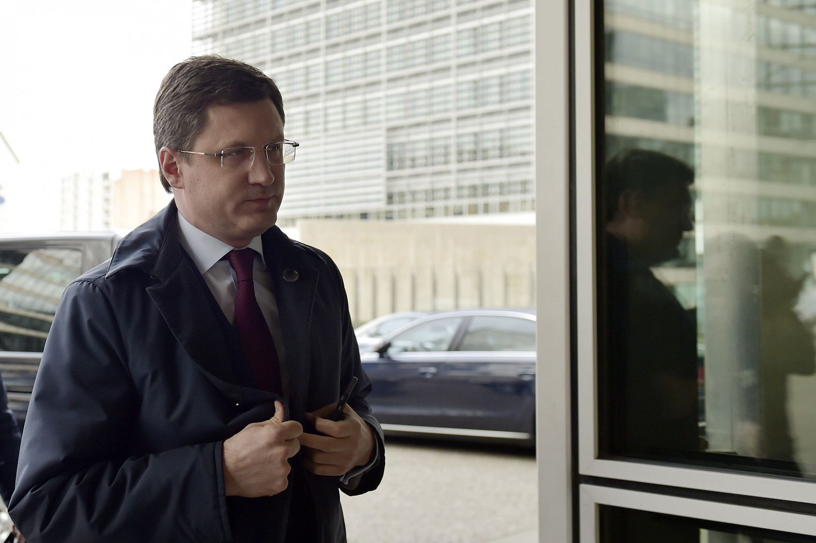 El ministro ruso de Energía, Alexander Novak a su llegada este lunes a la reunión en Bruselas para conseguir un acuerdo sobre el suministro de gas a Ucrania.