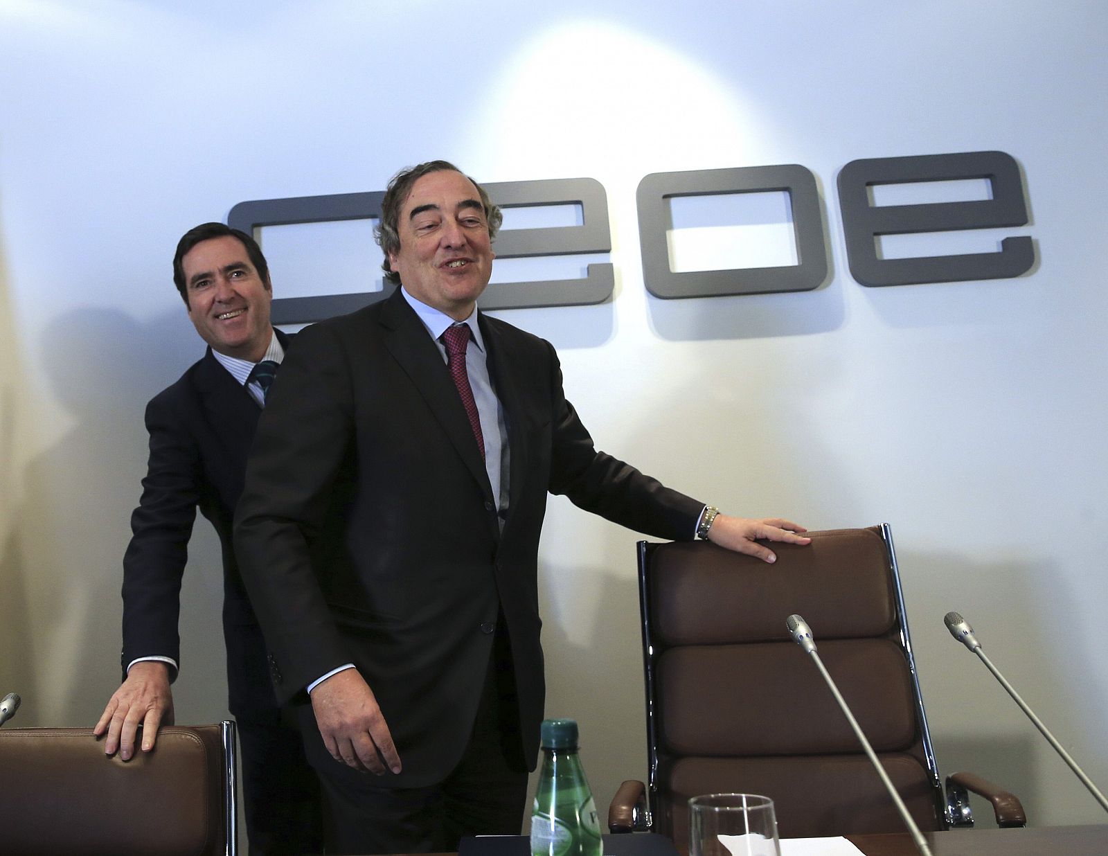 El presidente de la CEOE, Juan Rosell, y el presidente de Cepyme, Antonio Garamendi
