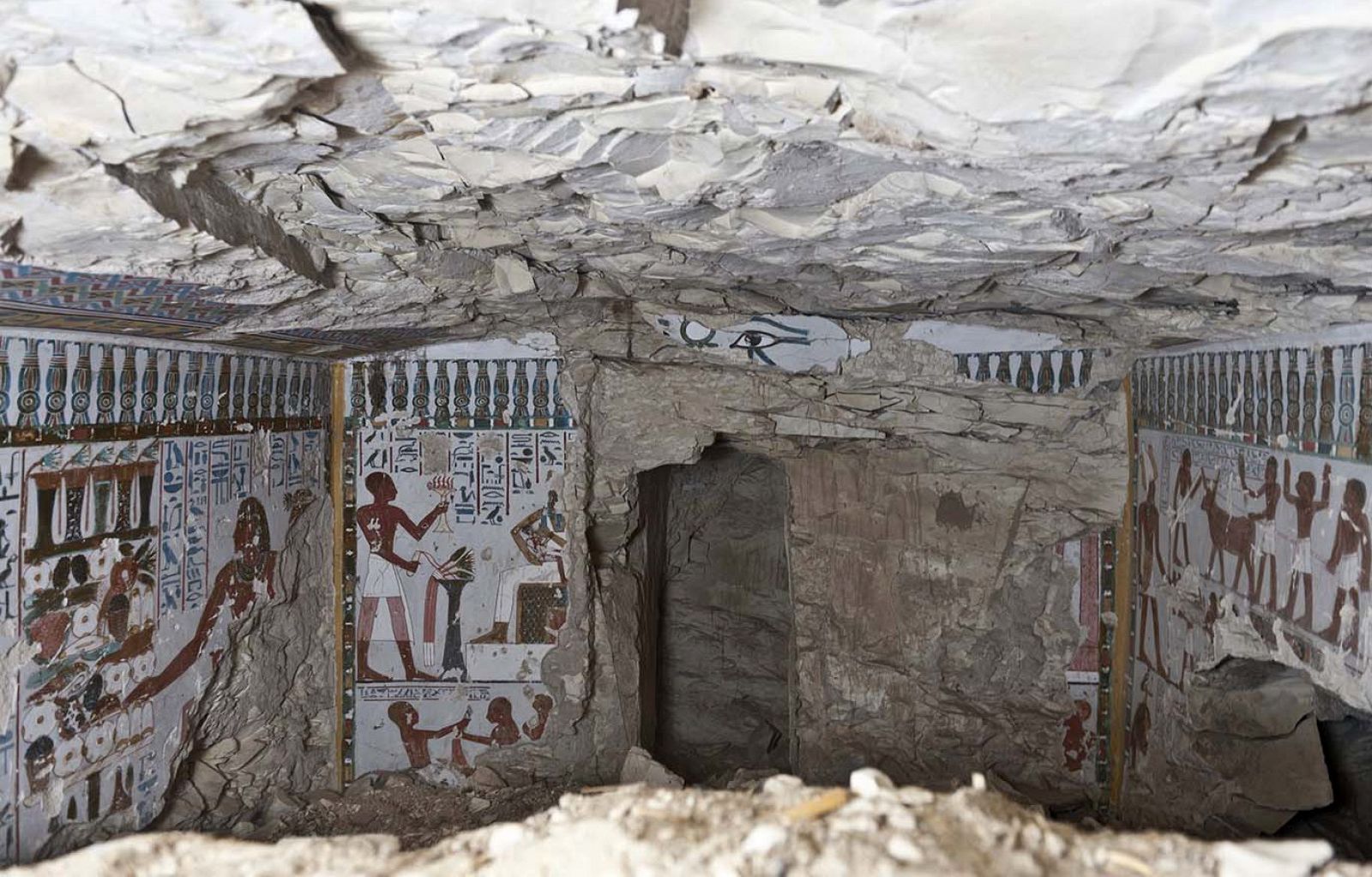 Interior de la tumba de Amenhotep, el 'guardián del dios Amón' en Luxor
