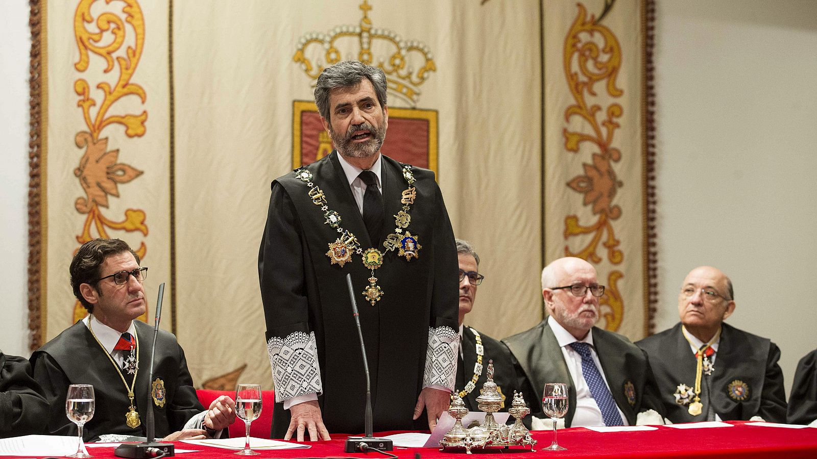 Miguel Pascual de Riquelme (i), en su toma de posesión como presidente del TSJ de Murcia