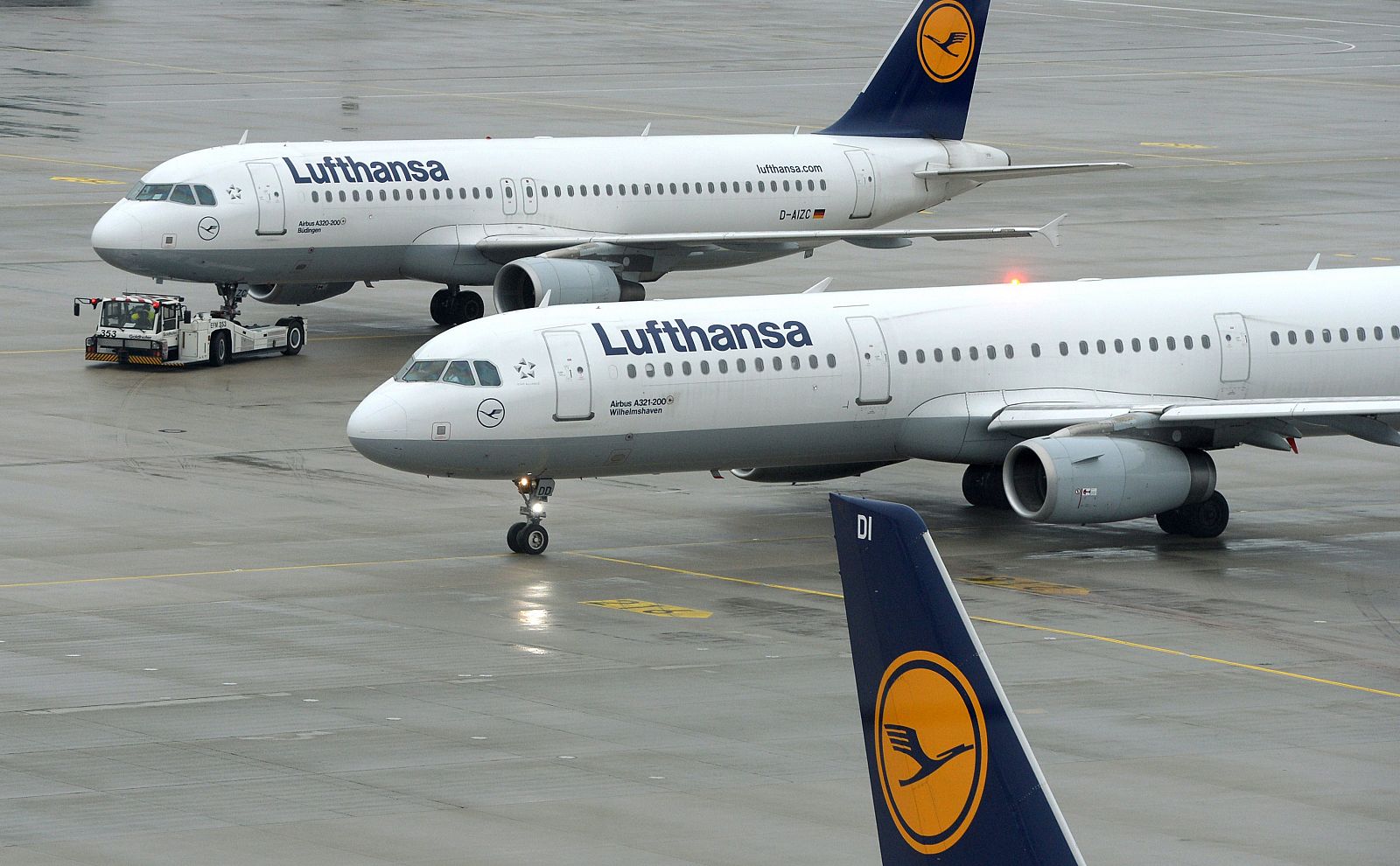 Aviones de Lufthansa en el aeropuerto Franz-Josef-Strauss de Múnich
