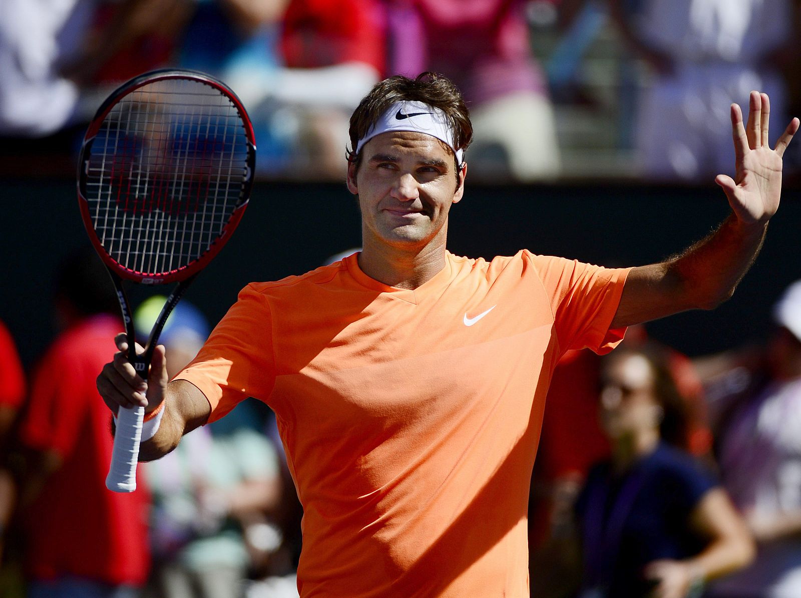 Roger Federer celebra su victoria en semifinales frente a Milos Raonic