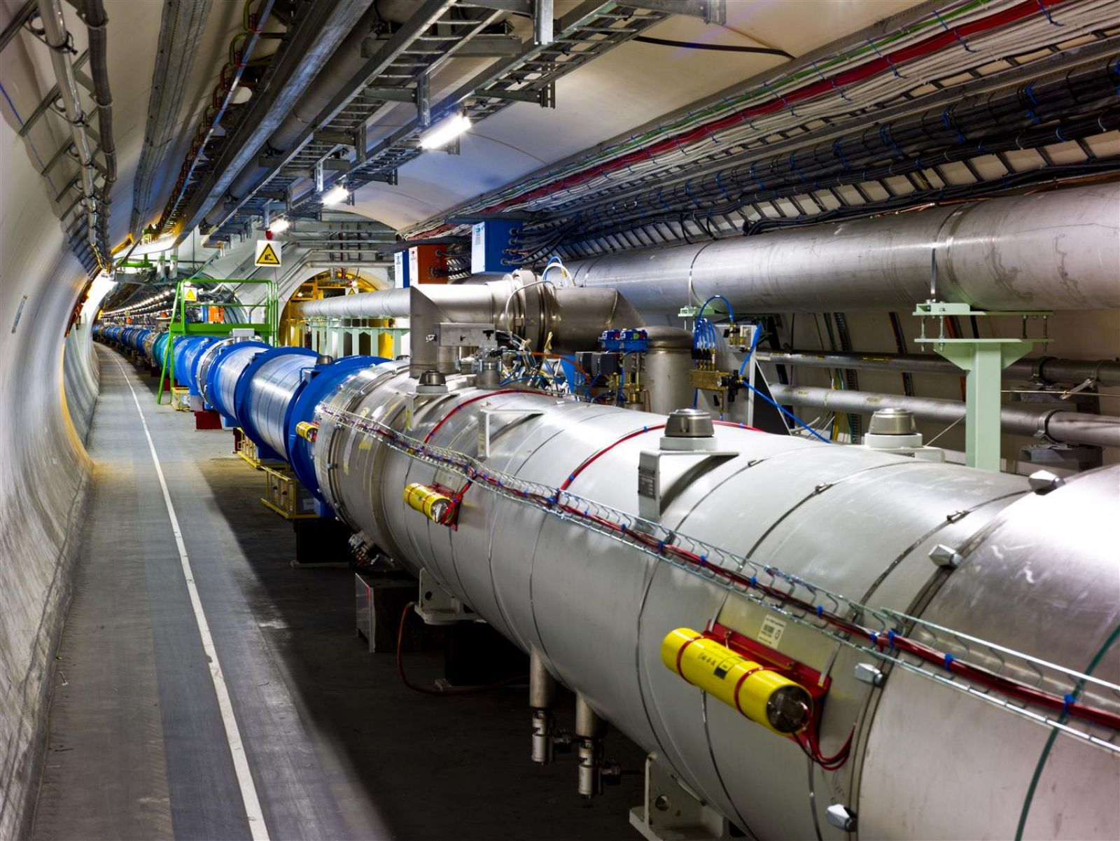 El túnel del Gran Colisionador de Hadrones