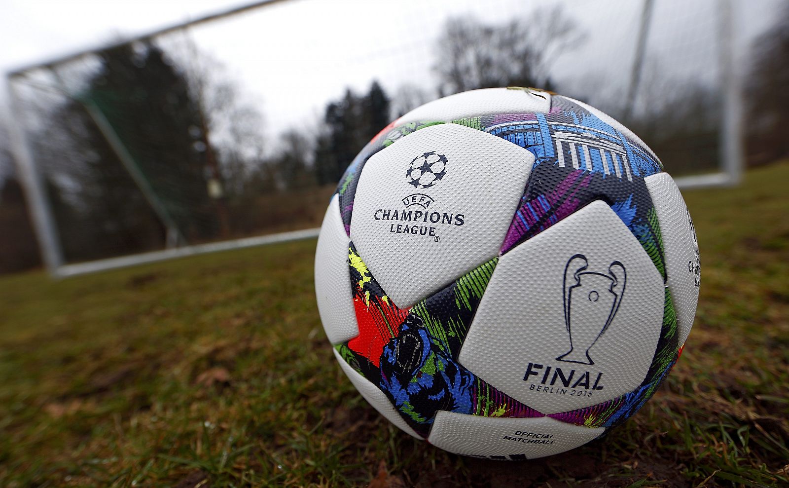 Balón con el que se jugará la final de la Champions 2014-2015.