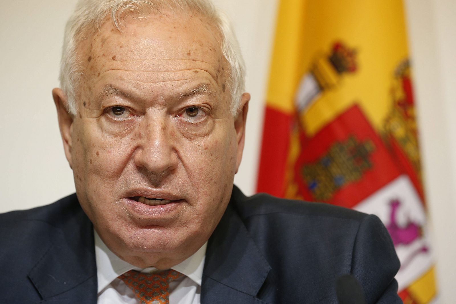 El ministro español de Asuntos Exteriores, José Manuel García-Margallo, tras la reunión de los ministros del Interior y de Asuntos Exteriores de la Unión Europea en Luxemburgo.