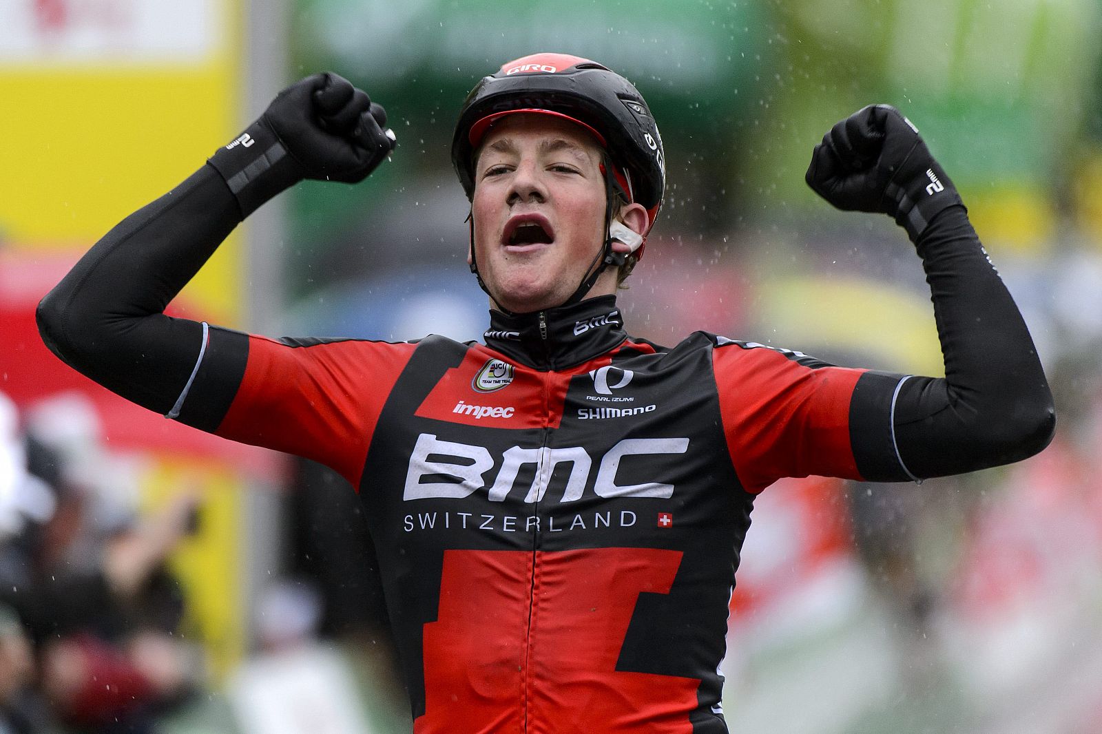 El suizo Stefan Kueng del BMC Racing se impone en la cuarta etapa del Tour de Romandía