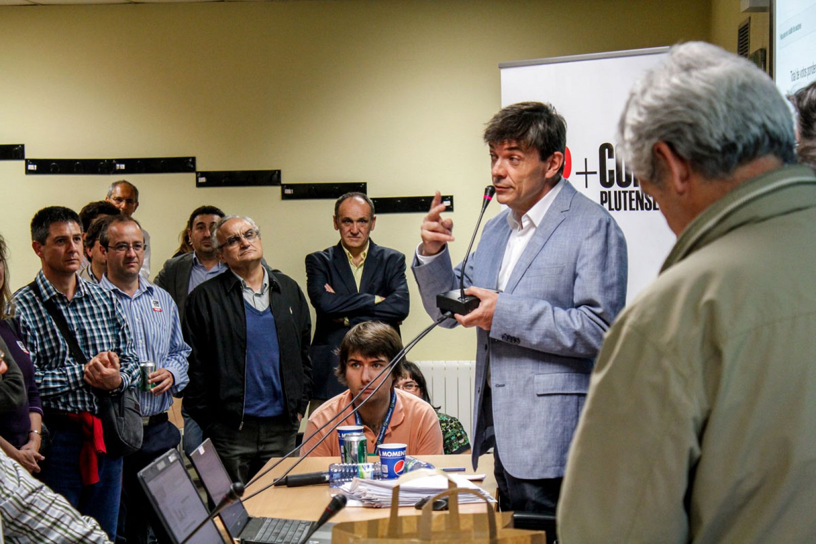 El nuevo rector de la Universidad Complutense, Carlos Andradas, durante el acto de cierre de la primera vuelta de votaciones.