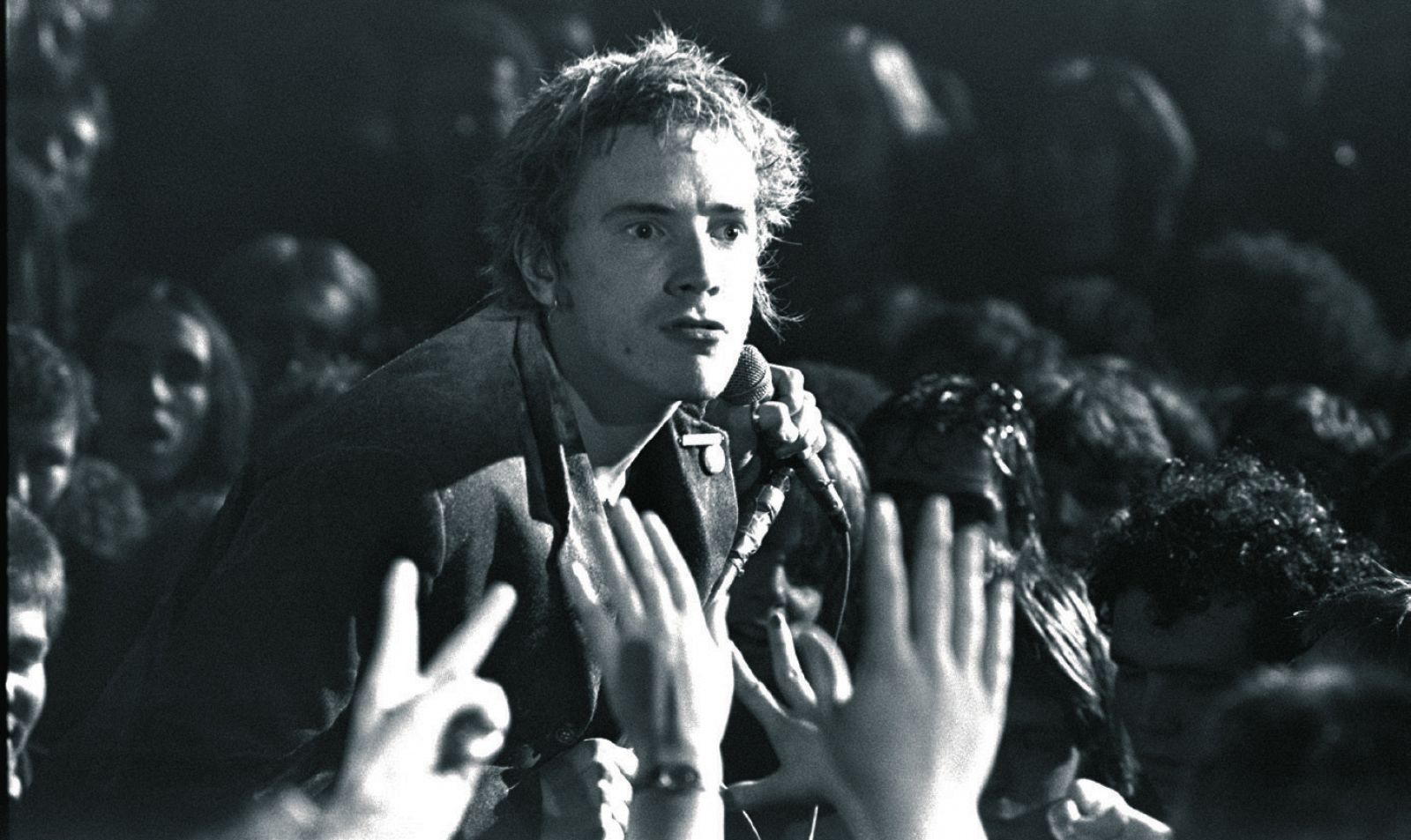 Johnny Rotten en el legendario concierto en el Ivanhoes de Huddersfield (Navidad de 1977).