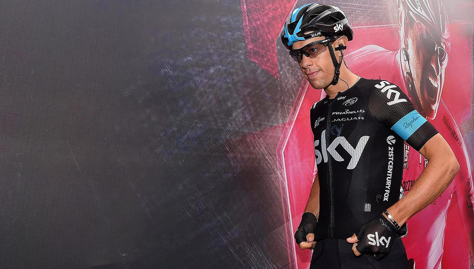 Imagen del ciclista australiano Richie Porte, del equipo Sky, antes del inicio de la duodécima etapa del Giro de Italia.