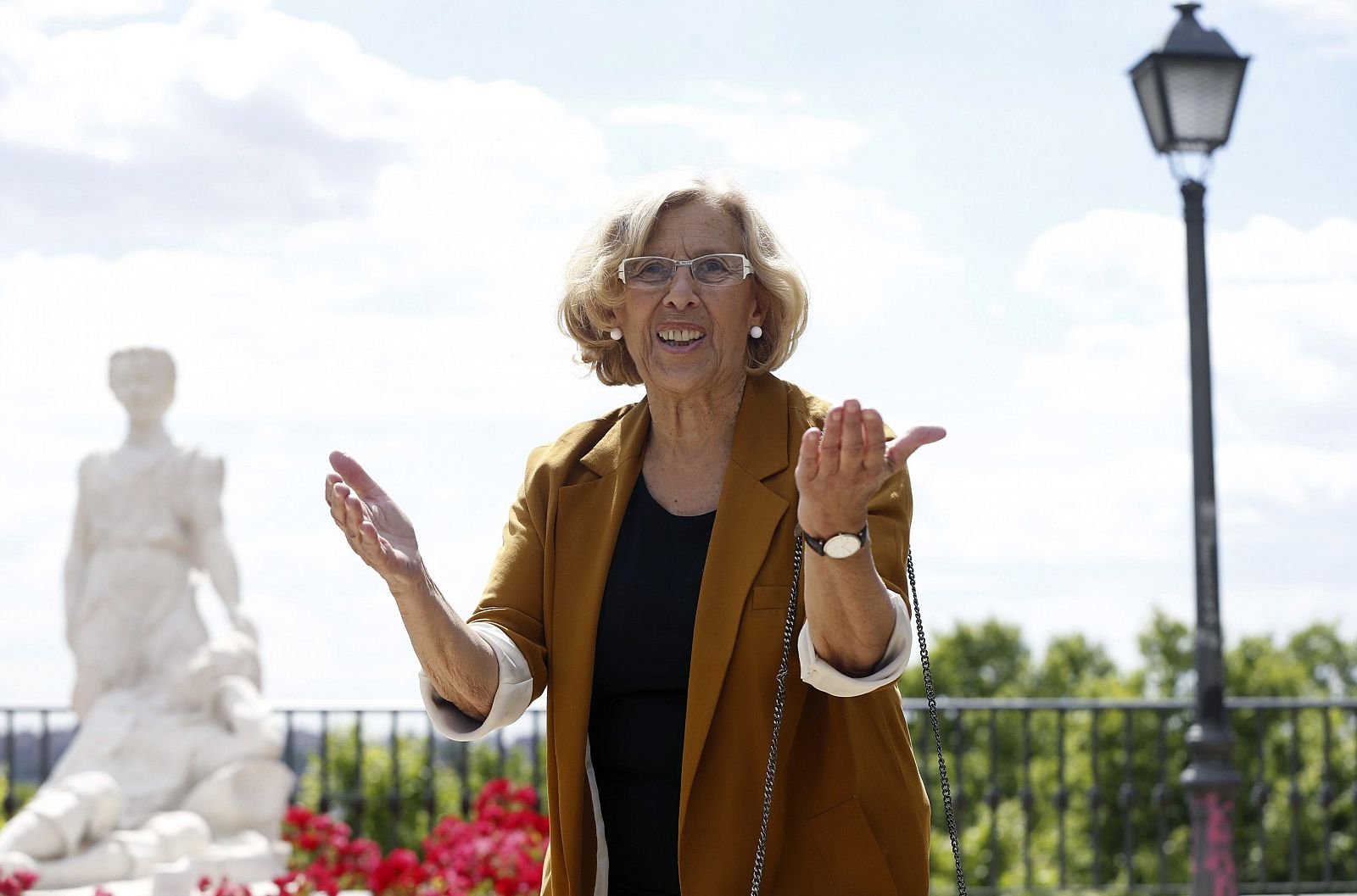 Manuela Carmena asegura que se ve alcadesa de la capital tras las conversaciones con el PSOE