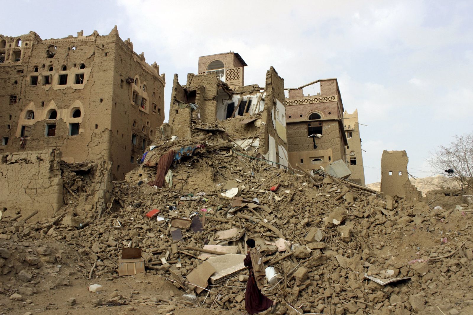 Casas dañadas por los bombardeos en Saada, Yemen