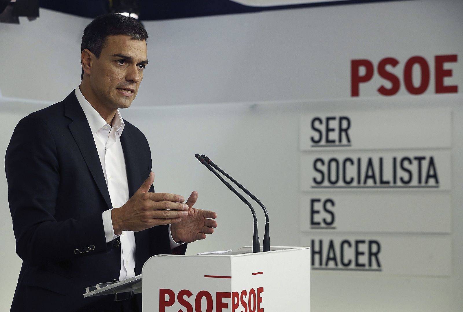 Sánchez se presenta a las primarias para ser candidato a la Presidencia del Gobierno