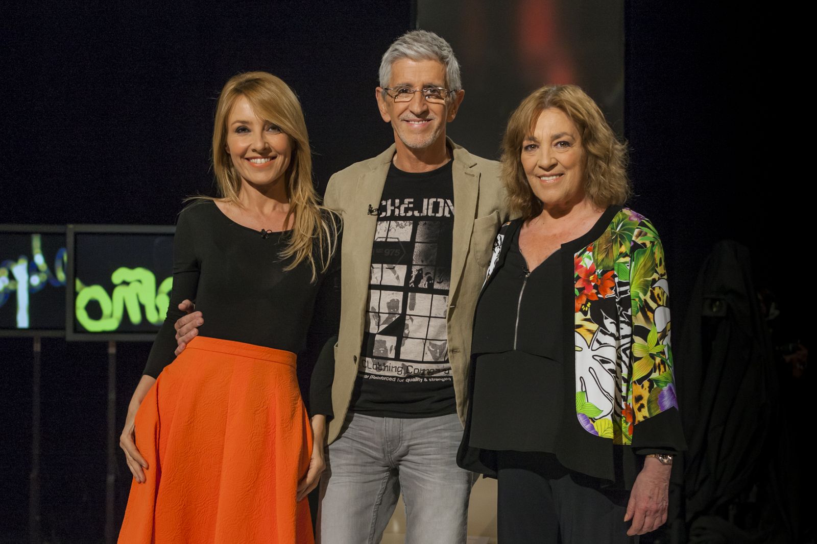 Cayetana Guillén Cuervo con Carmen Maura y Antonio Hernández
