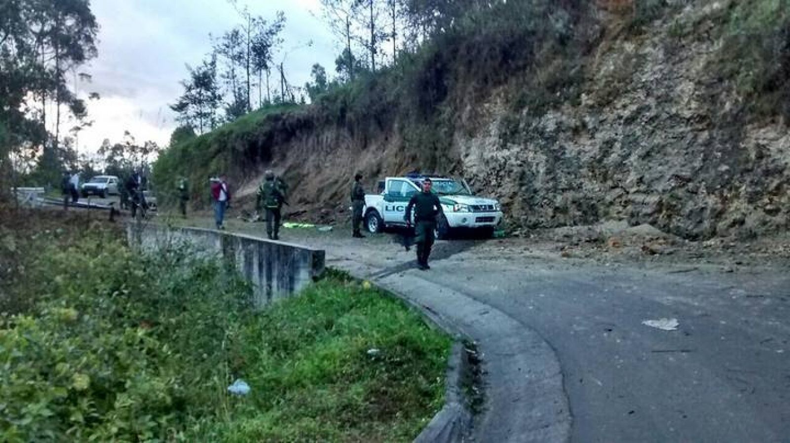 El atentado ha sido cometido por guerrilleros de las FARC en una carretera entre los municipios de Córdoba e Ipiales, en el departamento de Nariño