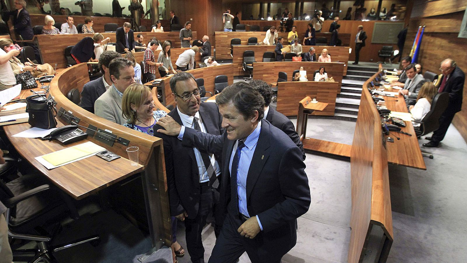 En la imagen, el candidato socialista a la Presidencia del Principado, Javier Fernández, este viernes en el pleno.