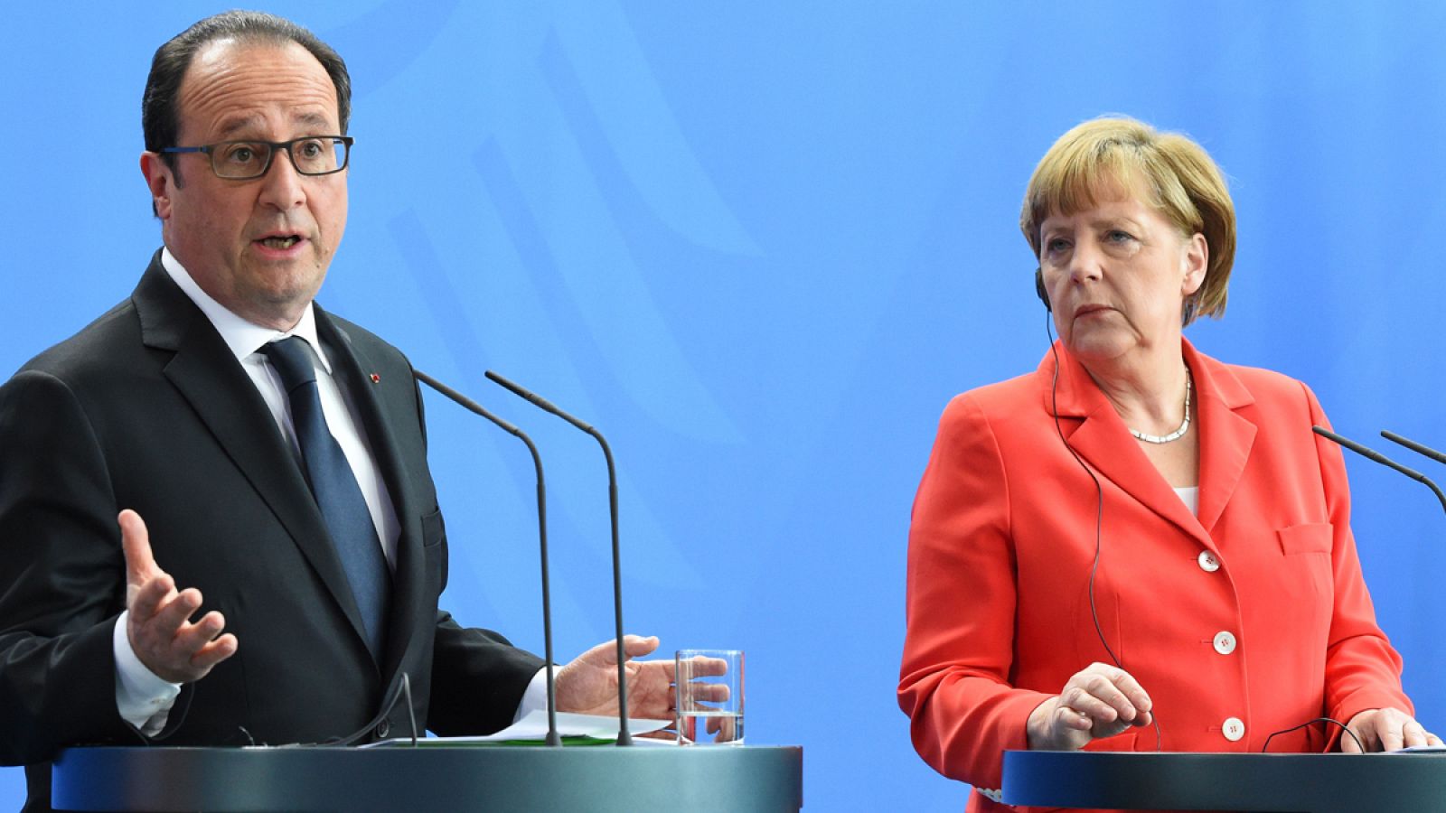 El presidente francés, François Hollande, y la canciller alemana, Angela Merkel