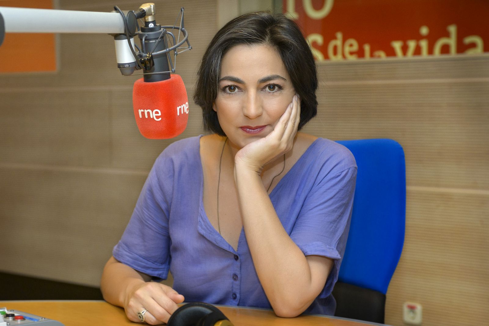 La periodista Ana Morente, directora y presentadora de 'Punto de fuga'