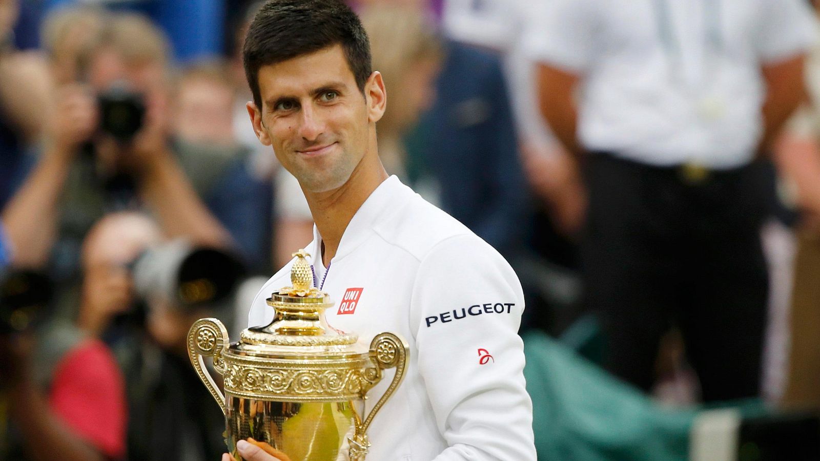 El serbio Novak Djokovic gana su tercer título en Wimbledon / REUTERS